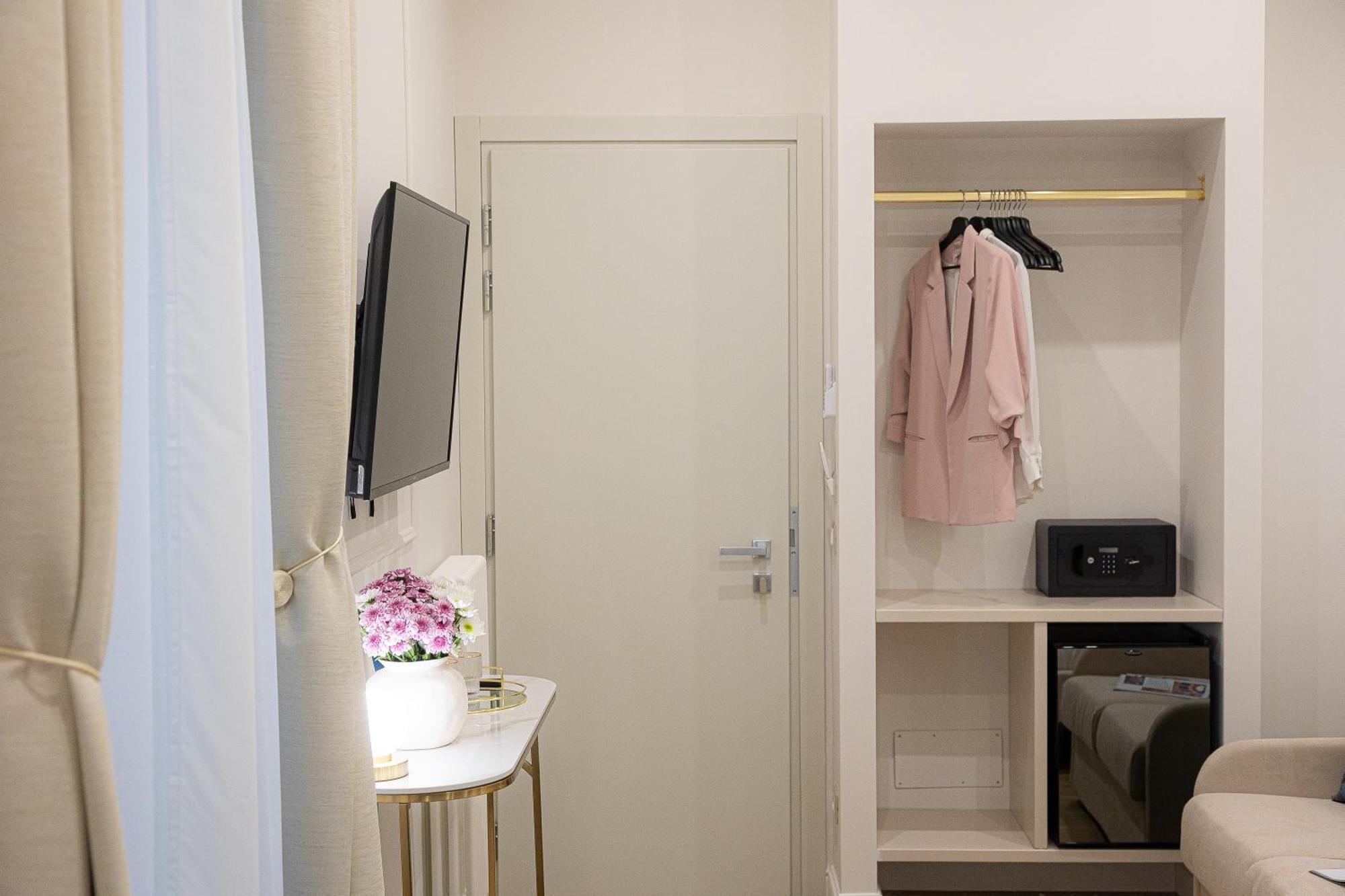 La Dolce Vita Boutique Guest House Rome Exterior photo
